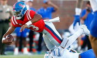 NCAA Football: Middle Tennessee at Mississippi