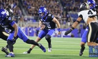 Kentucky quarterback Brock Vandagriff scrambles vs. Vanderbilt - Dr. Michael Huang, Kentucky Sports Radio