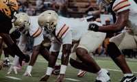 2027 athlete/DL Charles Nance