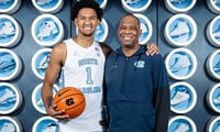 Maximo Adams, Hubert Davis