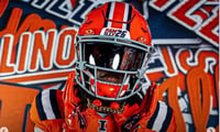 Morris, Jakwon commit