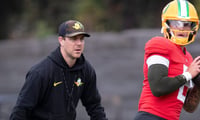 Will Stein during a 2024 practice at Oregon, via Ben Lonergan:The Register-Guard : USA TODAY NETWORK
