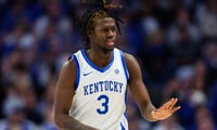 kam-williams-broke-his-foot-vs-texas-mark-pope-announces