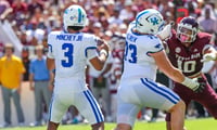 Olaus Alinen keeps a clean pocket for Kentucky QB Kenny Minchey, via Mont Dawson, KSR