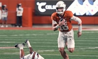2026-09-20T033914Z_458211620_MT1USATODAY29868733_RTRMADP_3_NCAA-FOOTBALL-TEXAS-SAN-ANTONIO-AT-TEXAS (1)