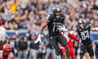NCAA Football: Arizona at West Virginia