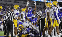 Copy of Copy of four-star-julian-phillips-discusses-recruitment-official-visits (73)