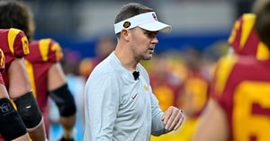 lincoln-riley-wants-last-years-disappointing-end-to-be-part-of-this-seasons-team-identity
