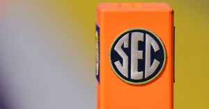 why-the-sec-is-keeping-8-game-schedule-for-an-additional-year
