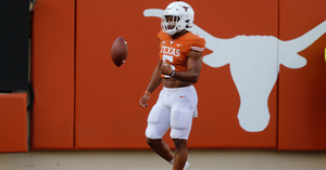 bijan-robinson-recalls-funny-story-with-kelvin-banks-in-the-weight-room-texas-longhorns-football