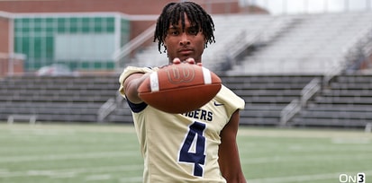 2026 WR Aaron Gregory, a South Carolina target, is pictured at his high school (Photo Credit: Chad Simmons | On3)