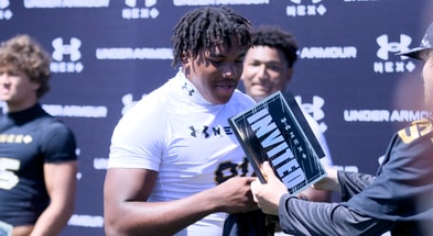 2027 TX OL Kennedy Brown3.jpg