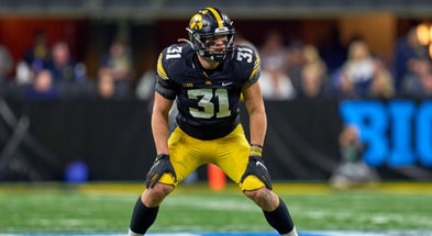 Iowa inside linebacker Jack Campbell (Photo by Robin Alam/Icon Sportswire via Getty Images)