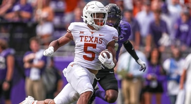 former-texas-running-back-bijan-robinson-works-out-with-dallas-cowboys-linebacker-micah-parsons