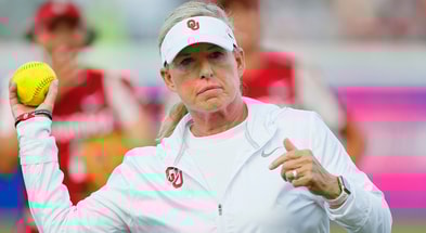 patty-gasso-explains-advantage-frustration-for-pitcher-kierston-deal-in-freshman-year