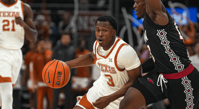 No. 19 Texas men's basketball escapes with a narrow 81-80 victory