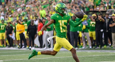 what-tez-johnson-traeshon-holding-returning-means-for-oregons-receiver-room-in-2024
