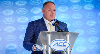 new-north-carolina-defensive-coordinator-geoff-collins-quickly-building-relationships-with-players
