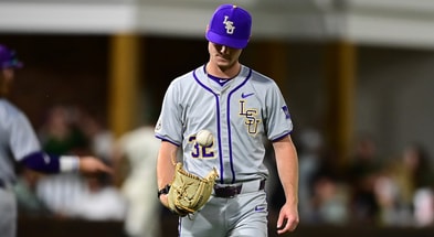 lsu-baseball-comes-back-in-9th-inning-to-beat-southeastern-4-3