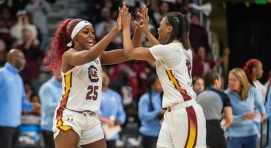 Raven Johnson and MiLaysia Fulwiley (Photo by Montez Aiken)