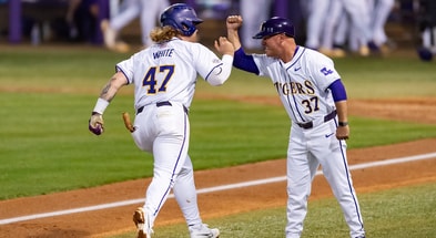 pair-of-lsu-standouts-named-semifinalists-for-dick-howser-trophy