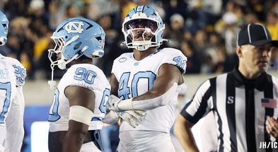 UNC edge rusher Tyler Thompson against California.