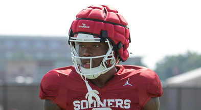 OU RB Jovantae Barnes