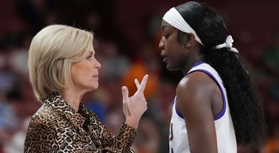 LSU HC Kim Mulkey, G Flau'jae Johnson