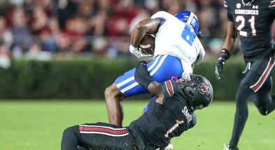 South Carolina's DQ Smith tackles a Kentucky receiver in 2023 (Photo: GamecockCentral.com)