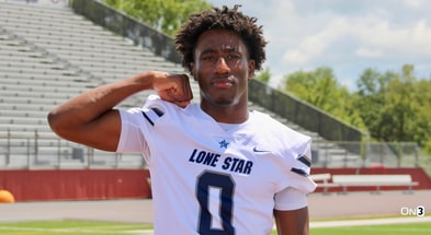 WR Davian Groce