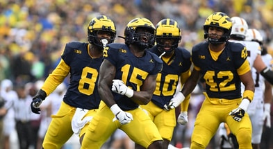Michigan Wolverines football linebacker Ernest Hausmann led his team with 9 tackles against Minnesota last year. (Photo by Lon Horwedel / TheWolverine.com)