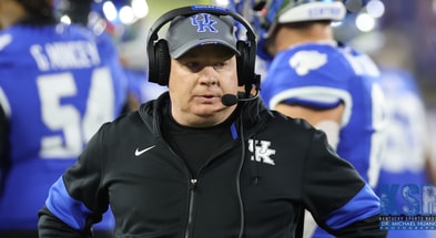 Mark Stoops coaching during Auburn game - Dr. Michael Huang, Kentucky Sports Radio