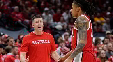 Ohio State basketball coach Jake Diebler and forward Devin Royal (© Adam Cairns/Columbus Dispatch / USA TODAY NETWORK via Imagn Images)
