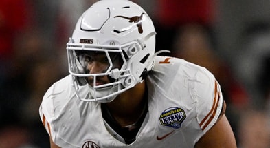 Texas DE Trey Moore