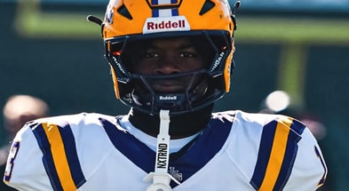 Ezavier Crowell