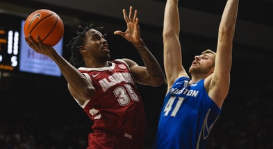 Alabama forward Derrion Reid