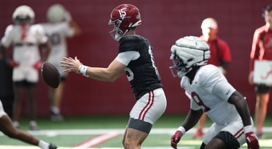 Alabama QB Ty Simpson