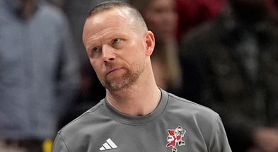 Louisville HC Pat Kelsey