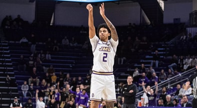 Former South Carolina basketball commitment Bryce Lindsay with the James Madison Dukes. Photo credit: James Madison Athletics