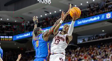 Miles Kelly (Photo by Matt Rudolph/Auburn Live)