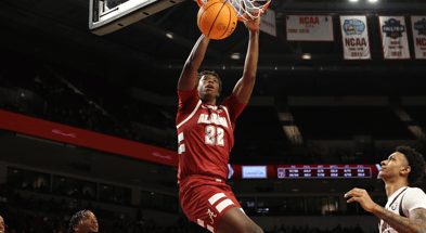 Alabama forward Aiden Sherrell