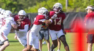 South Carolina LBs Justin Okoronkwo and Jaron Willis (Photo: Katie Dugan | GamecockCentral.com)