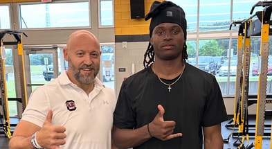 Cresent WR Amiri Acker and South Carolina WR coach Mike Furrey (Photo: Amiri Acker | X)
