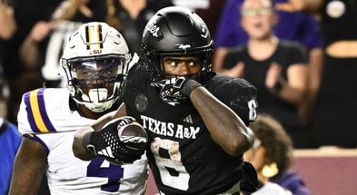Le'Veon Moss, Texas A&M