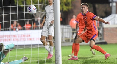 Clemson forward Tyler Trimnal (9) nearly scores against pr during the first half of NCAA Men's Division 1 Soccer Championship second round action at Historic Riggs Field in Clemson, S.C. Sunday, November 24, 2024. Syndication: The Anderson Independent Mail