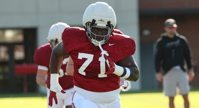 Alabama OL Kam Dewberry