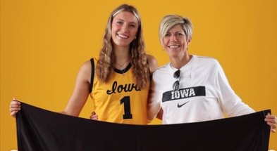 HawkeyeReport caught up with 2026 recruit McKenna Woliczko.