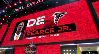 (Kirby Lee-Imagn Images) Apr 24, 2025; Green Bay, WI, USA; Tennessee Volunters defensive end James Pearce Jr. is selected as the No. 26 pick by the Atlanta Falcons during the NFL Draft at Lambeau Field.