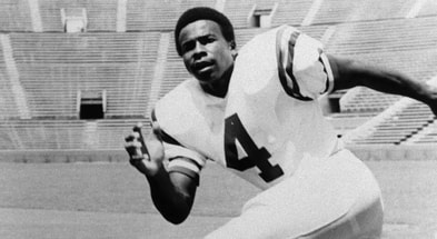 LSU Football great Charles Alexander will have his jersey retired (Photo: LSU)