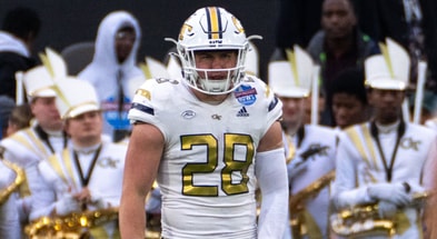 Georgia Tech linebacker Austin Dean